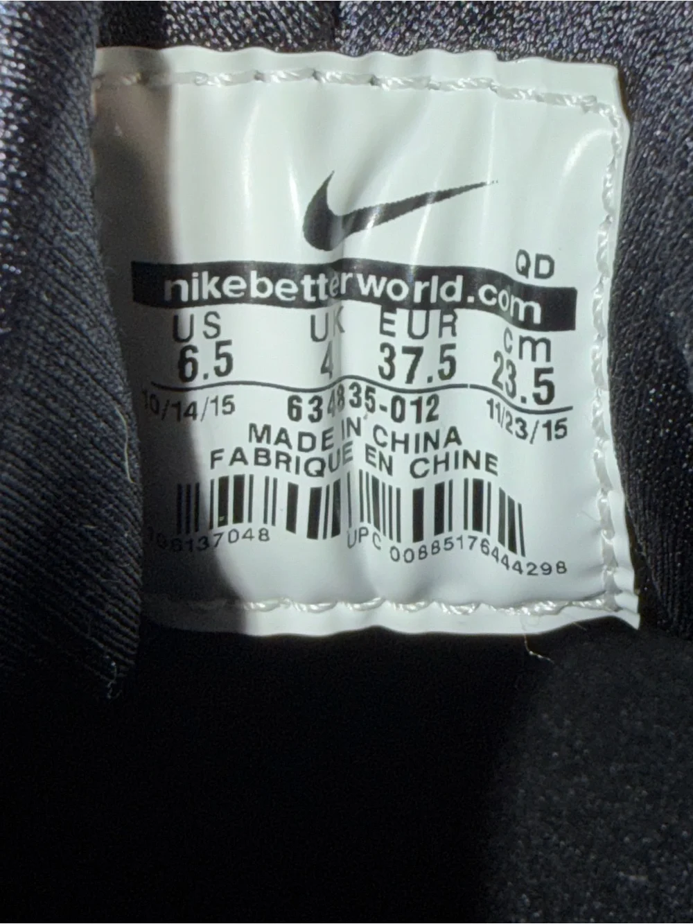 Nike Women's Black Leather & Mesh Sneakers - Picture 7 of 7